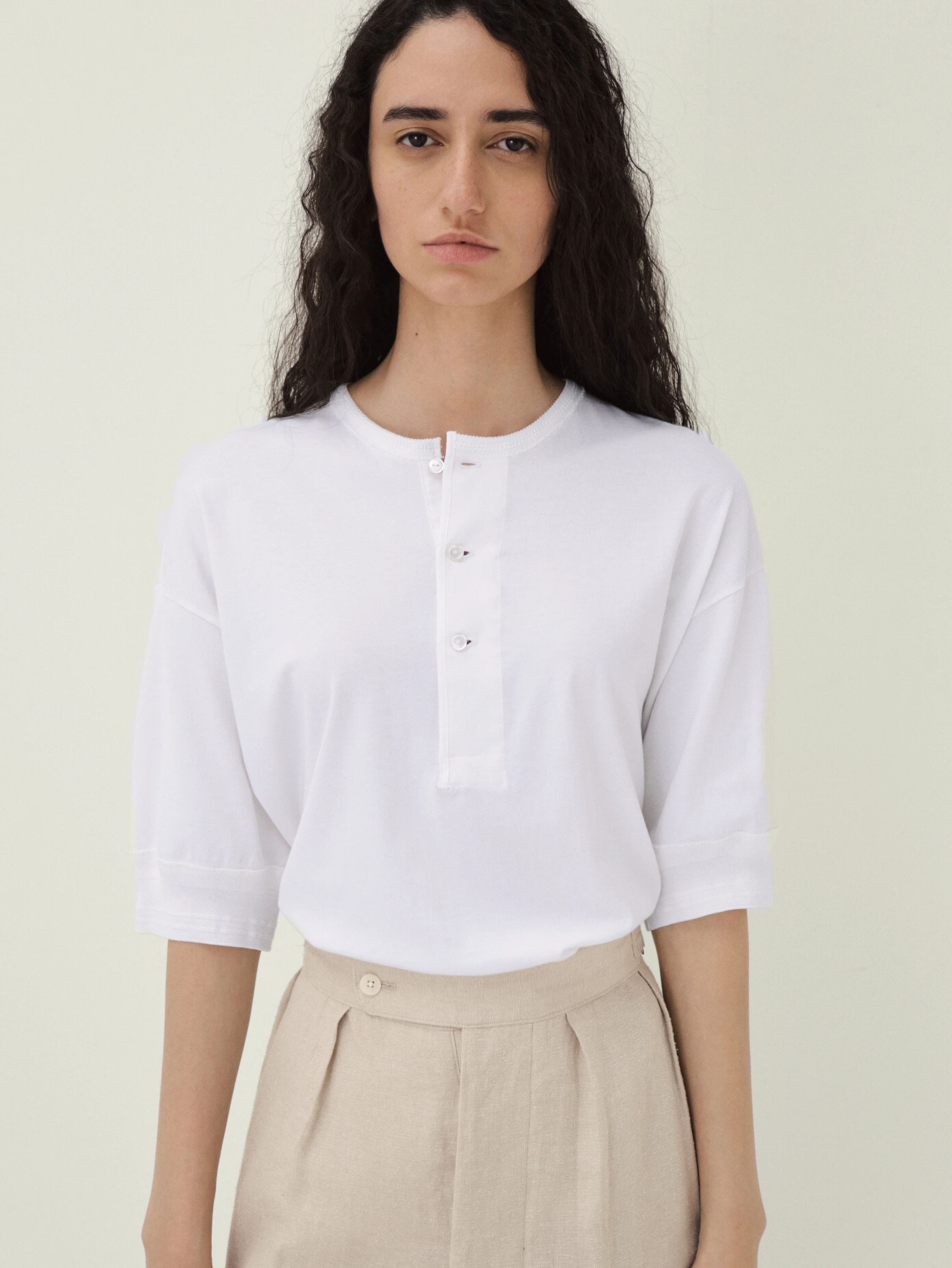 Suvin Supima Tube Henleyneck Tee Light | CUTSEW | KAPTAIN SUNSHINE
