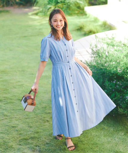 ストライプノーカラーフィット＆フレアーワンピース